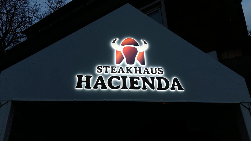 Steakhaus Hacienda – Acrylschild mit LED