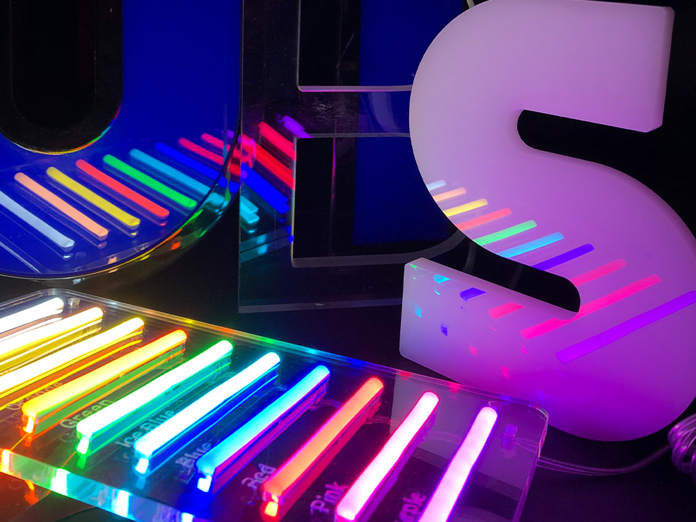 Leuchtbuchstaben & Acrylbuchstabe