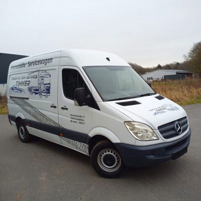 Truck & Car Service – Fahrzeugbeschriftung