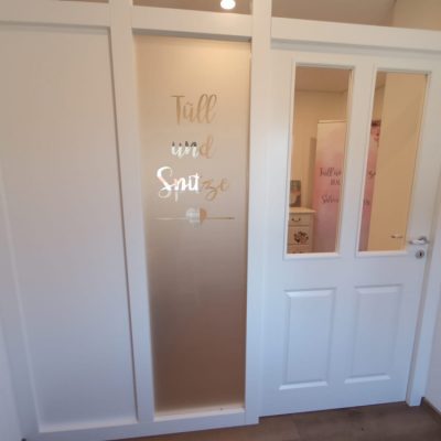 Tüll und Spitze- Türenbeschriftung